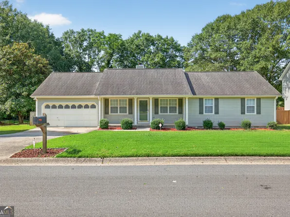 944 Century Oak Dr, Winder, GA 30680