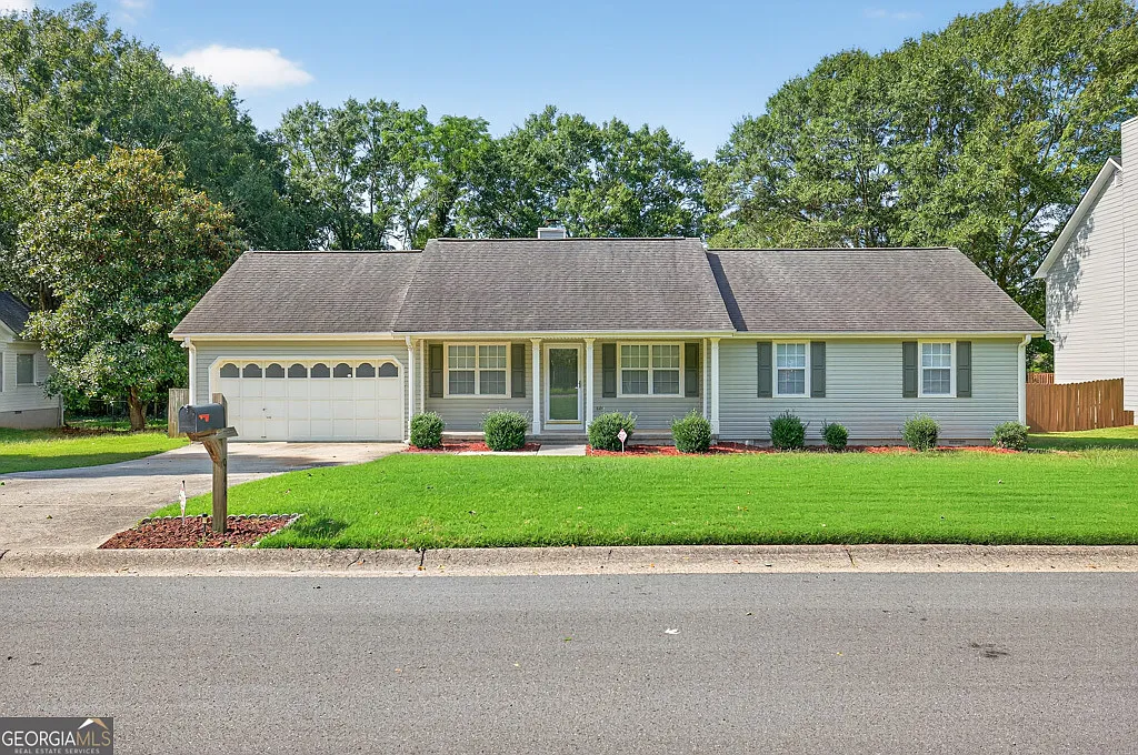 944 Century Oak Dr photo 1