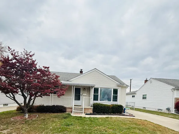 29564 Florence St, Garden City, MI 48135