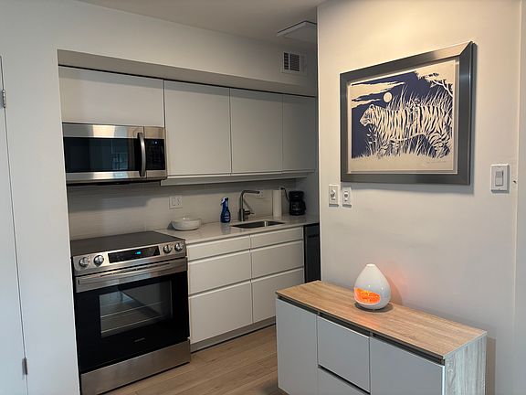 2nd image of 1510 W North Loop Blvd APT 1028
