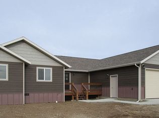 4 Chuckwagon Trl, Sheridan, MT 59749