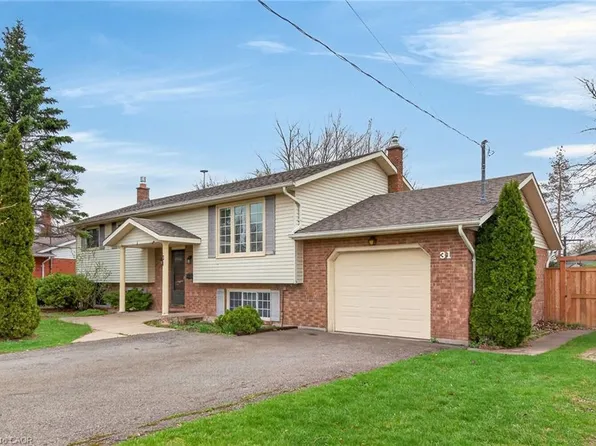 31 Killins St, West Lincoln, ON L0R 2A0
