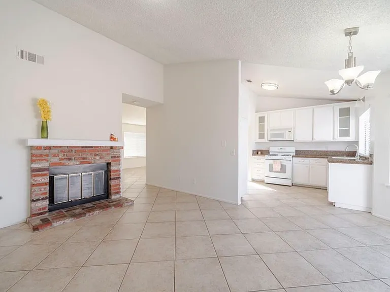 3509 W Avenue J2 — Photo 7