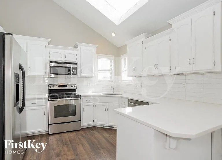 10501 NW 86th St — Photo 6