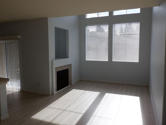 3rd image of 2075 Simmons St Unit C