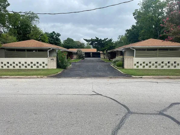 916 Jefferson St, Kerrville, TX 78028