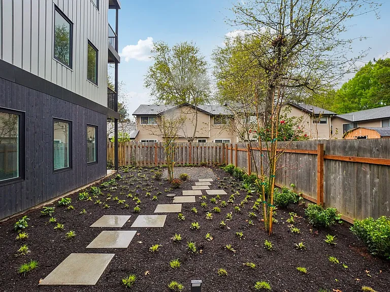 Boxcar Commons - Modern Living in Central Beaverton — Photo 44