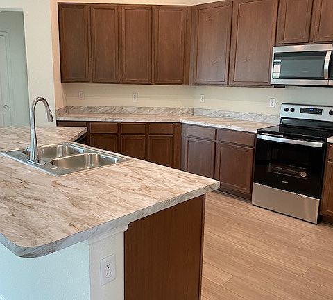 2nd image of 10469 Collins Field Cir