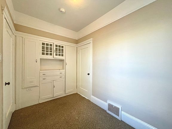 3rd image of 367 22nd Ave APT 3
