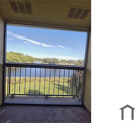 5th image of 2845 Winkler Ave APT 317