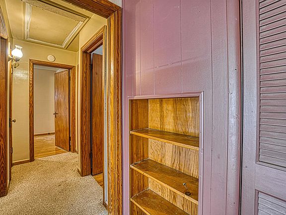 5th image of 3212 N 12th Ave