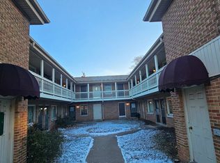 Beautiful and Cozy One Bedroom Apartment, Milwaukee, WI 53222