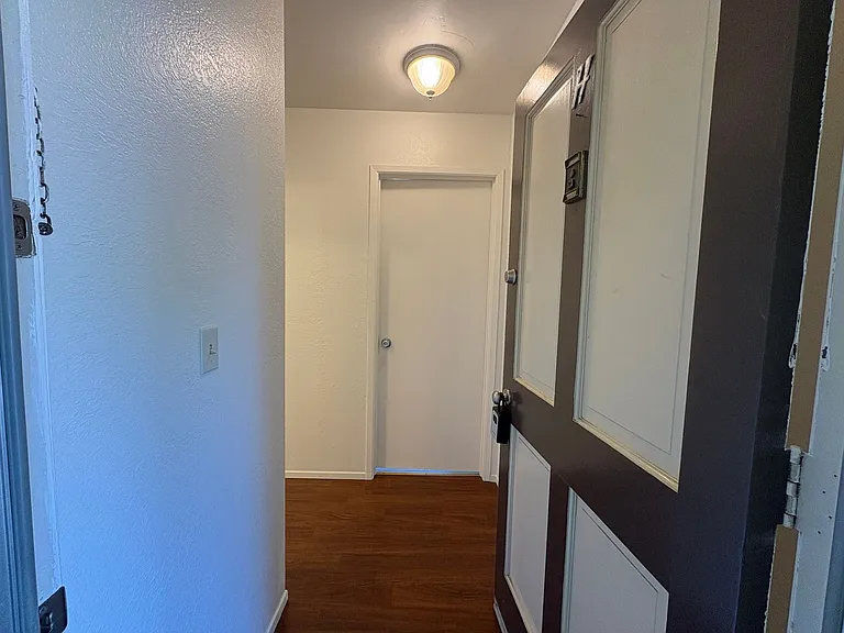 993 Hamilton Avenue — Photo 2