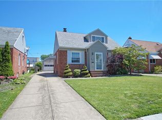 379 E 327th St, Eastlake, OH 44095