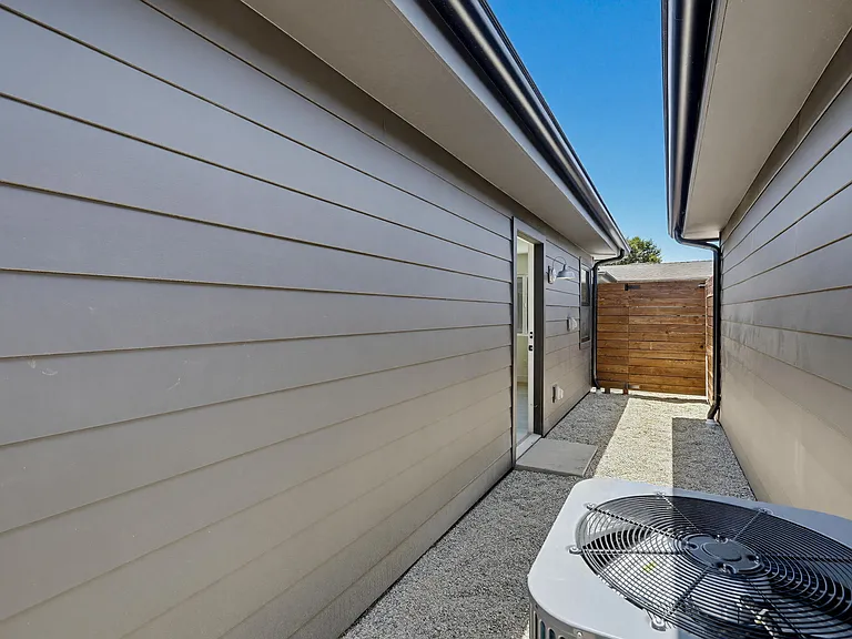 2036 Pomona Ave #D — Photo 27