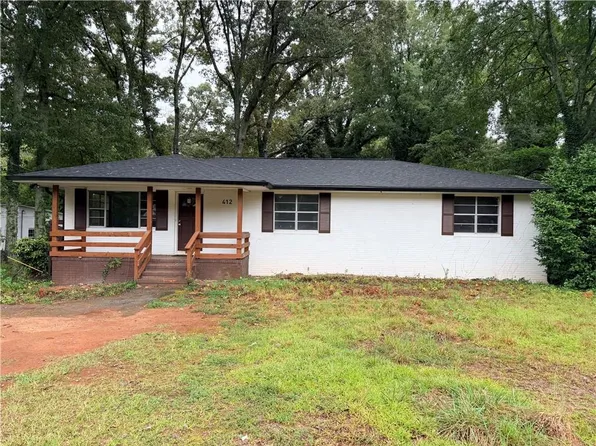 412 E McIntosh Rd, Griffin, GA 30223