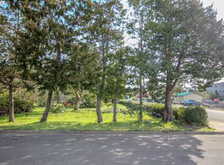 1619 2nd St #TL200, Florence, OR 97439