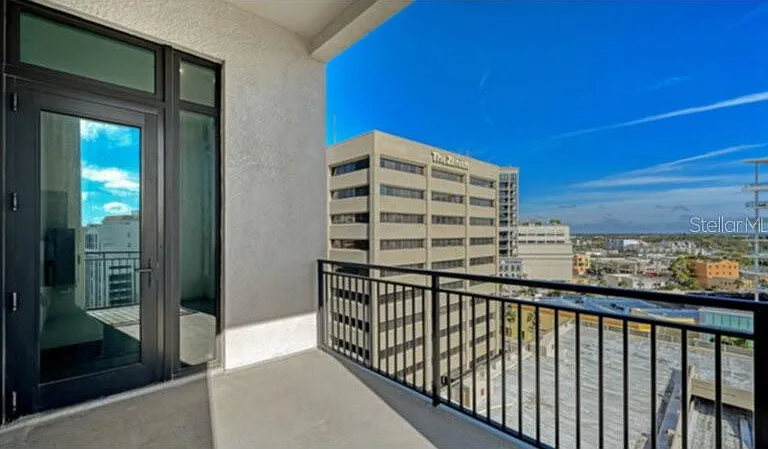 33 S Palm Ave #904 — Photo 22
