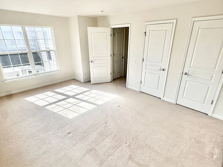 8704 Mayfair Ct — Photo 30