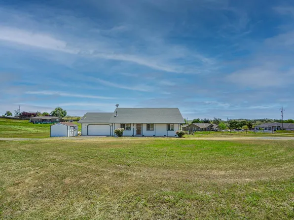 3170 Village Dr, Ione, CA 95640