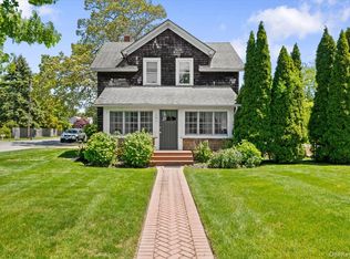 19 New Jersey Avenue, Bellport Village, NY 11713