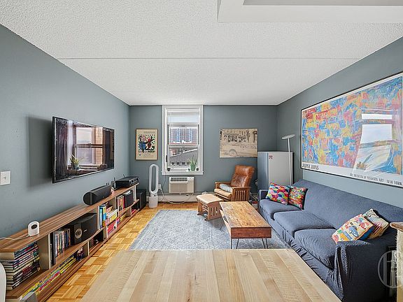 2nd image of 102 Bradhurst Ave APT 906