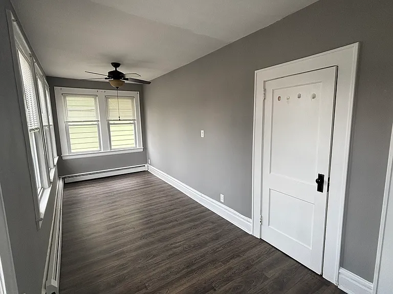 16 Harding Ter #2 — Photo 8