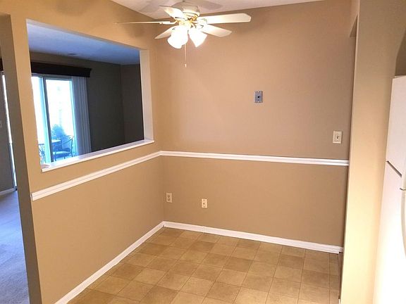 4th image of 5292 Eaglesnest Dr Unit 39