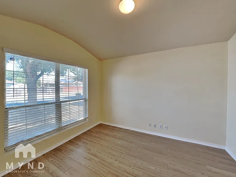 11214 Bold Forbes — Photo 10