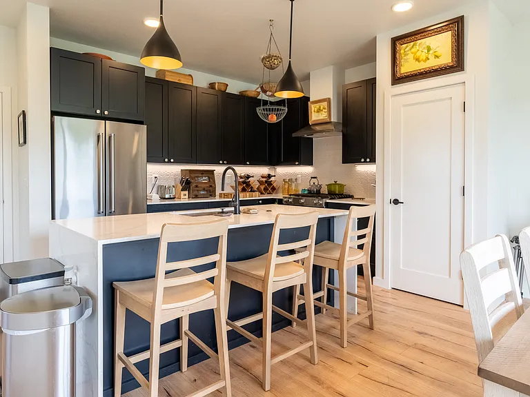 2889 W Graf St — Photo 21