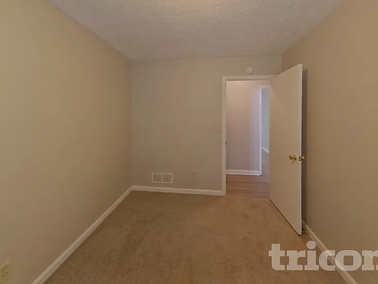 1763 Lamancha Dr — Photo 12