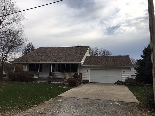 1st image of 904 N Marion Ave
