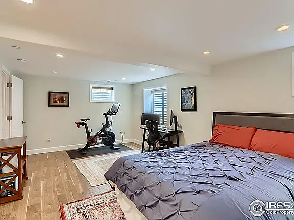 1310 Claremont Dr — Photo 18