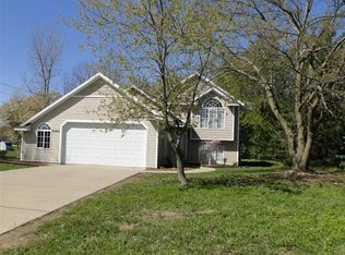 5565 Burlingame Ave SW, Wyoming, MI 49519