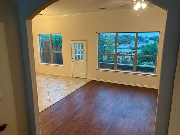 3rd image of 2361 Novin Dr