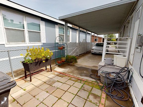 3rd image of 5901 Newbrook Dr
