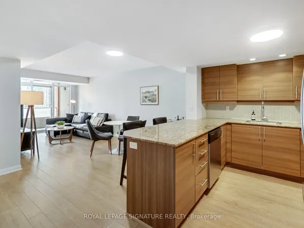 85 E Liberty St #1016, Toronto, ON M6K 0A2