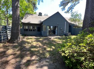 8651 Roanoke Dr, North Charleston, SC 29406