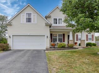 145 Mohican Ln, Pataskala, OH 43062