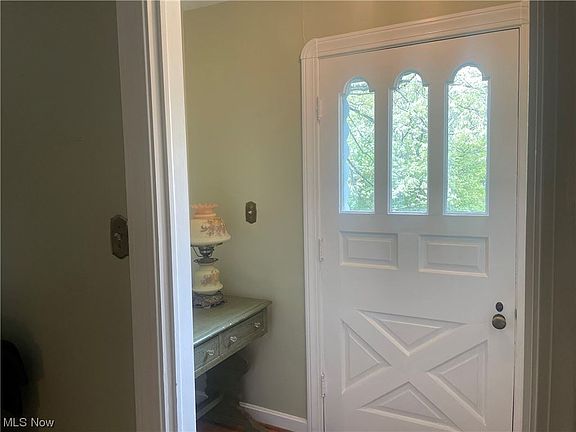 2nd image of 5011 E Pleasant Valley Rd