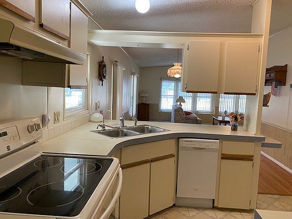 2nd image of 11231 NW 112th Ter