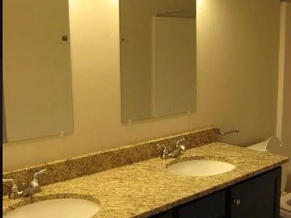5th image of 715 W Clay St APT A