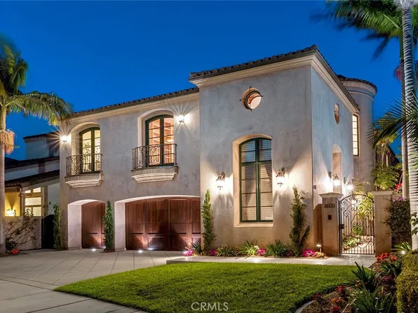 16131 Santa Barbara Ln, Huntington Beach, CA 92649