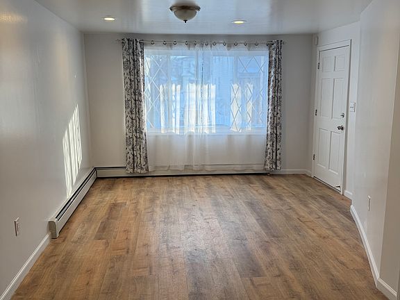 2nd image of 2889 Wellman Ave Unit 2
