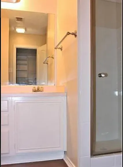 532 Majestic Park Ln — Photo 10