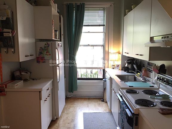 417 beacon #2f Boston - Back Bay Unit Photo 7