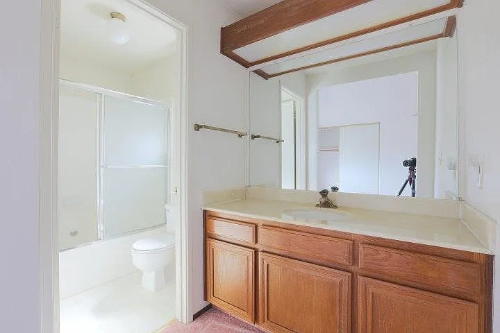 2224 Emerald Hills Cir — Photo 9