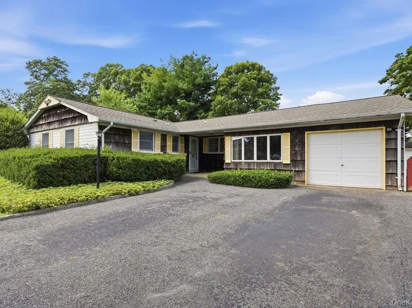 6 Budenos Drive, Sayville, NY 11782