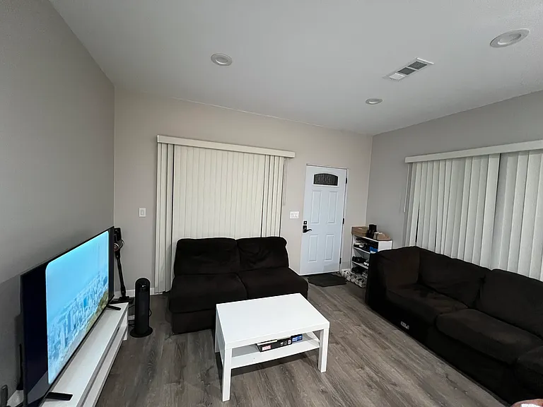 5094 Faber Way — Photo 4