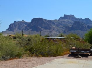135 N Sixshooter Rd, Apache Junction, AZ 85119